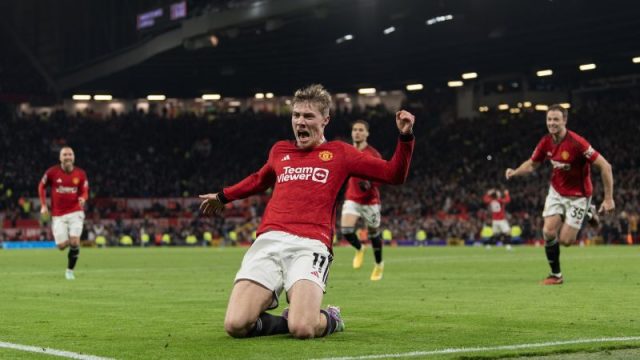 Rasmus Højlund ends Premier League goal drought to seal Manchester United's stunning comeback