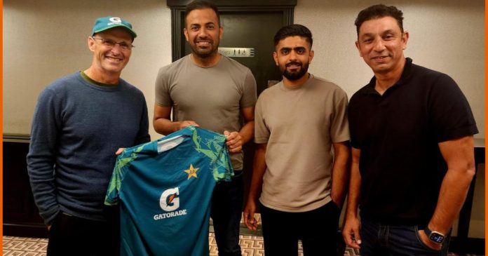 Pakistan vs England: Gary Kirsten joins the Pakistan team in Leeds