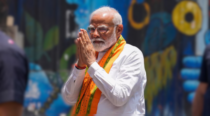 بھارت نریندر مودی اتوار کو تیسری بار وزارت عظمیٰ کا حلف اٹھائیں گے