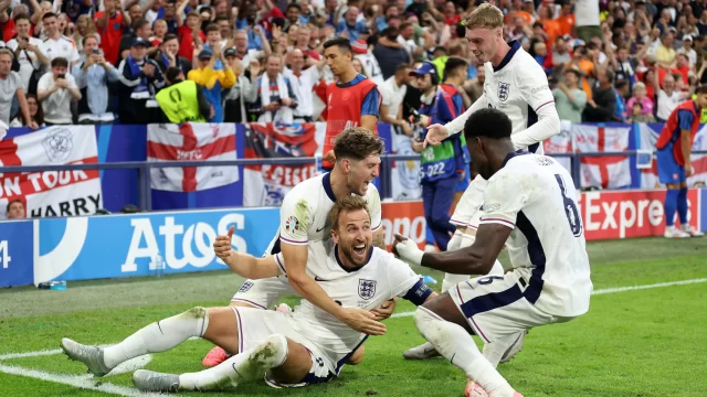 England 2-1 Slovakia (after extra time): Bellingham and Kane earn comeback victory