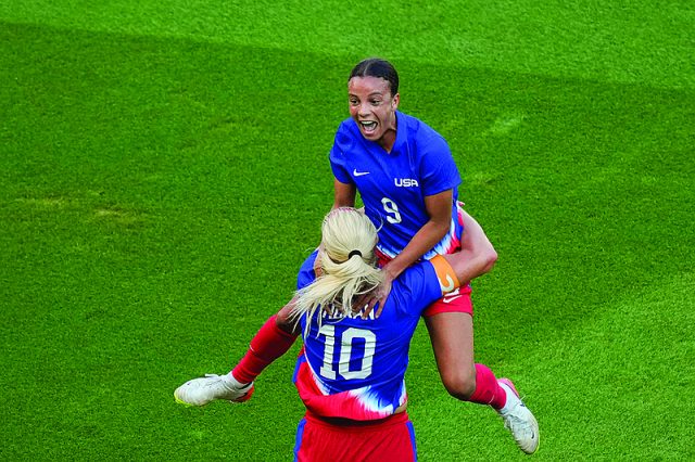 US downs Brazil, 1-0, to win gold medal in women's soccer