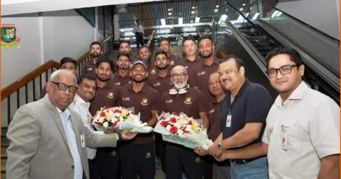 Bangladesh received a grand welcome at Dhaka Airport after their historic victory over Pakistan-Bangladesh Cricket