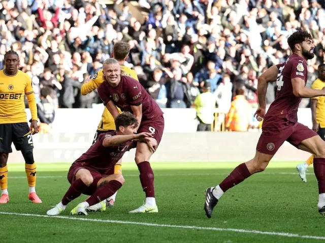 John Stones' injury-time header gives Manchester City dramatic win at Wolves 