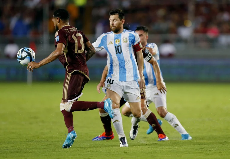 World Cup Qualifier: Argentina and Venezuela draw 1-1