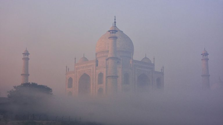 191105115048-taj-mahal-india-pollution