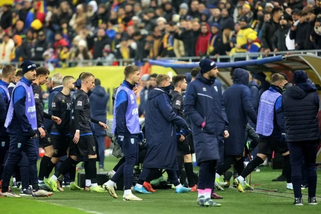 Kosovo, Romania match abandoned after players walk off pitch following pro-Serbia chants