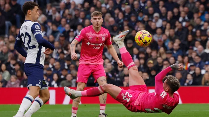 Premier League: Tottenham Hotspur lost 2-1 at Ipswich Town