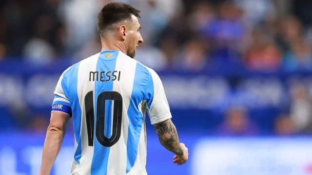 Messi jerseys will be seen in stadium despite Paraguay ban: Coach Scaloni confident