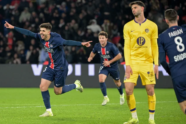 Undefeated PSG beat Toulouse 3-0