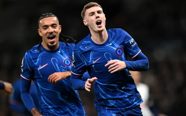 Palmer on the spot as Chelsea roar back to beat Tottenham 4-3