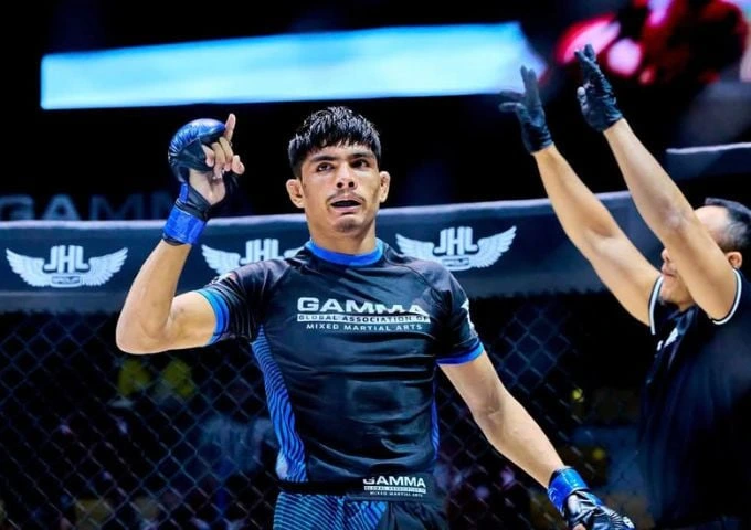 Pakistan's Muhammad Saqib wins gold medal at World MMA Championship