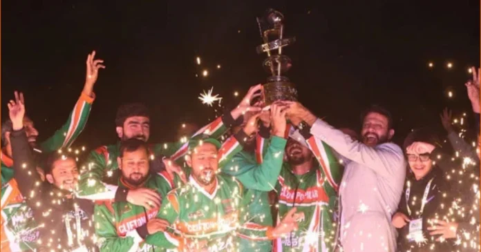 Clifton beats Malir to win Karachi Tape Ball Premier League title-Facebook/Karachi Tape-ball Premier League