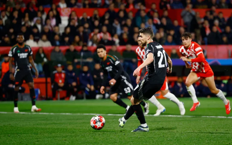 Arsenal clinch Champions League last 16 spot with a 2-1 comeback win at Girona