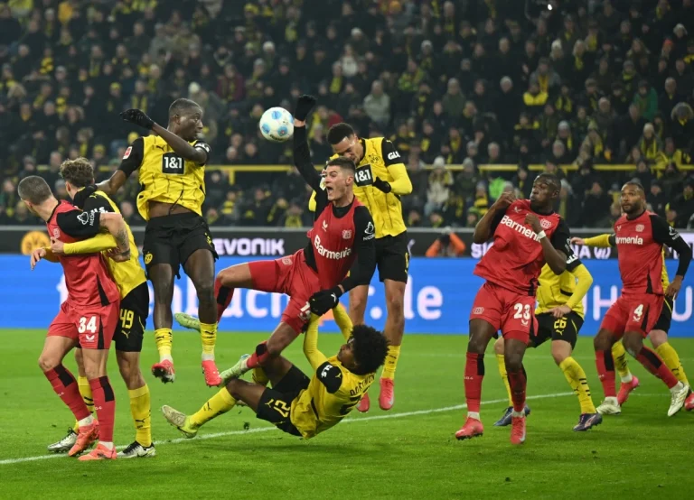 Bundesliga: Bayer Leverkusen defeats Borussia Dortmund 3-2