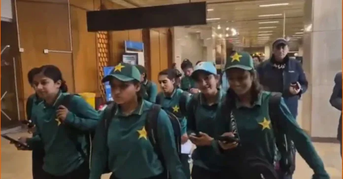 Pakistan U-19 Women's Team Leaves for Malaysia for T20 World Cup-PCB