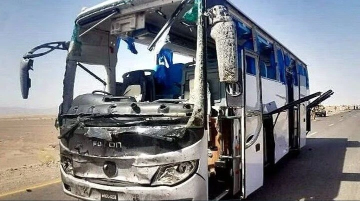 Terrorists attack bus going from Quetta to Lahore in Balochistan, killing 7 passengers