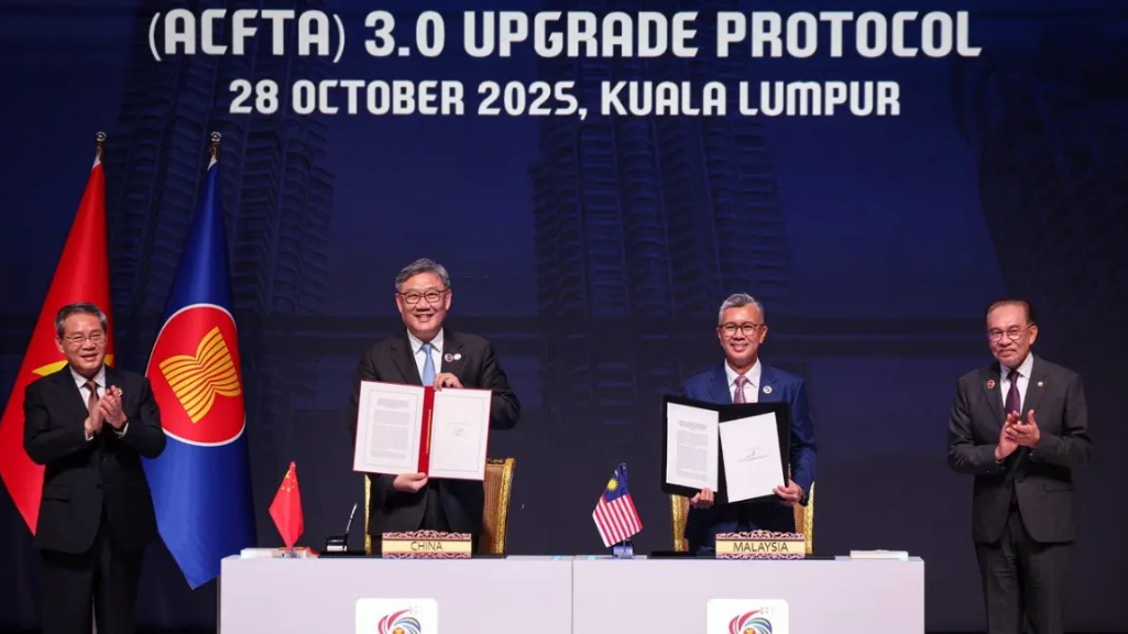 China will upgrade free trade agreement with ASEAN, a new message of stability in the global economy