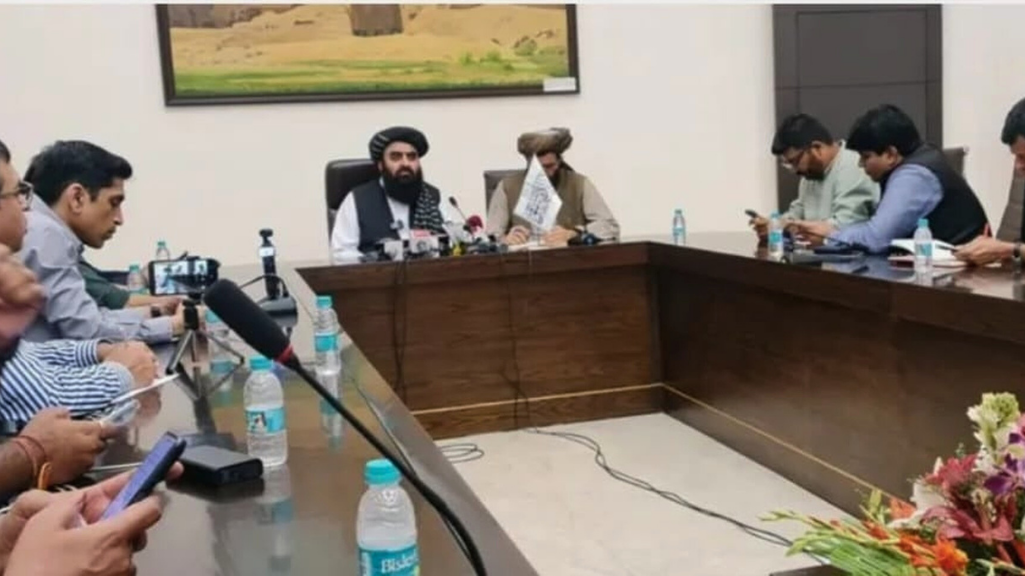 India Afghan Foreign Minister's press conference, ban on female journalists, anger among journalists