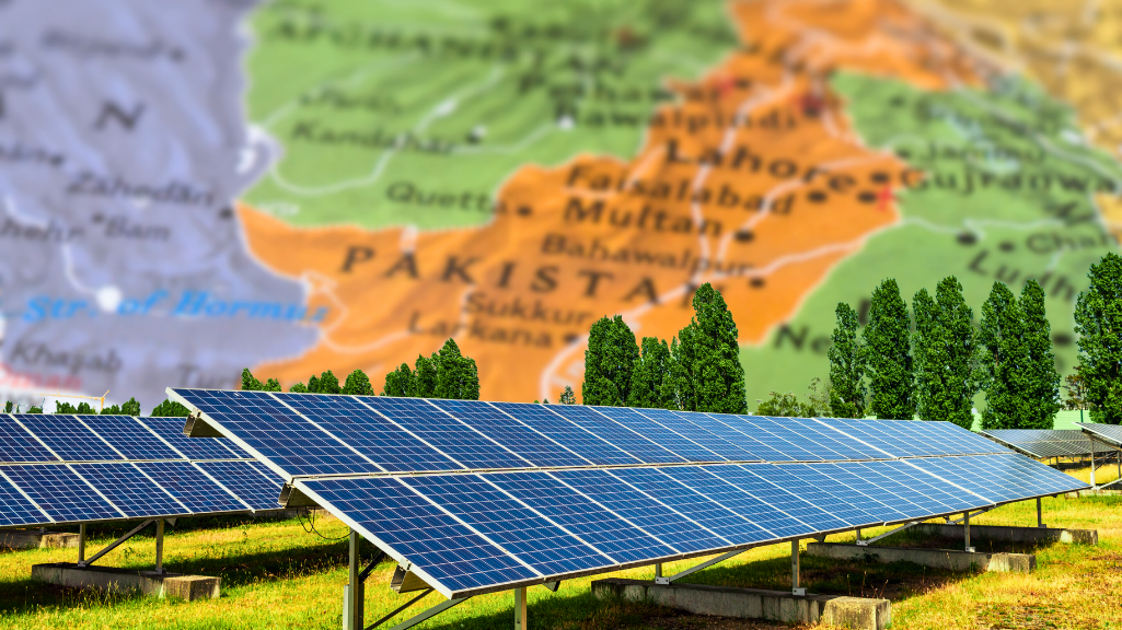 Total solar energy capacity in Pakistan reaches 18,000 MW
