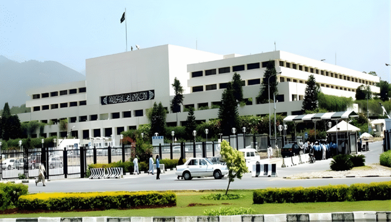 What are the objectives behind the 27th Amendment Dawn News Editorial