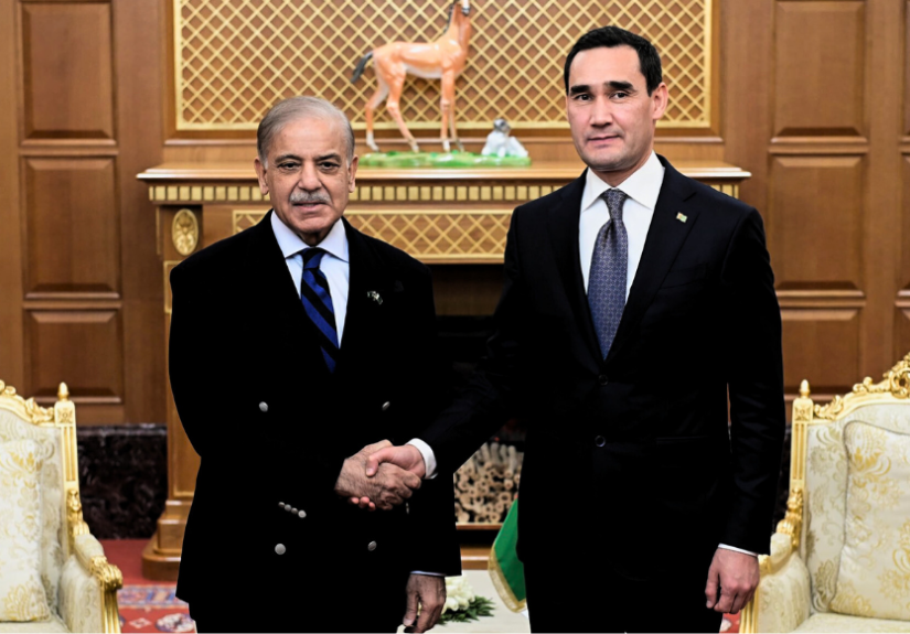 Pakistan decides to increase connectivity with Turkmenistan through land and sea routes