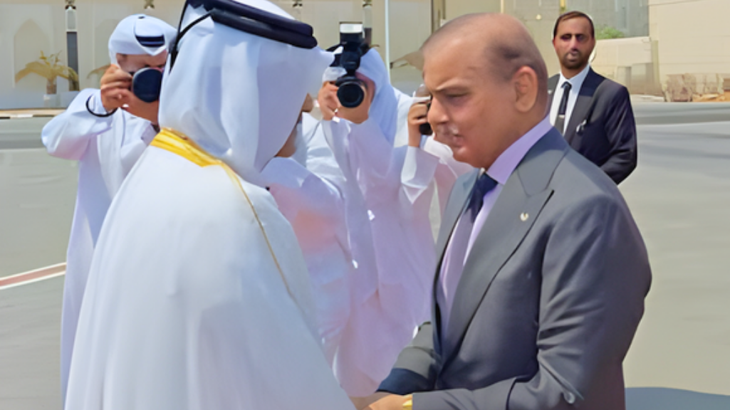 major-meeting-on-regional-crises-prime-ministers-visit-to-qatar-important-meeting-with-the-emir-of-qatar-today-afghanistan-and-gaza-at-the-top