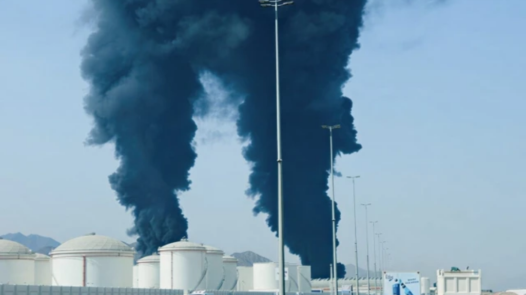 Iran's latest attacks, war spreads in the Gulf; Strait of Hormuz closed, world concerned