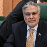 Ishaq Dar active despite minor shoulder fracture, accident while receiving Egyptian Foreign Minister