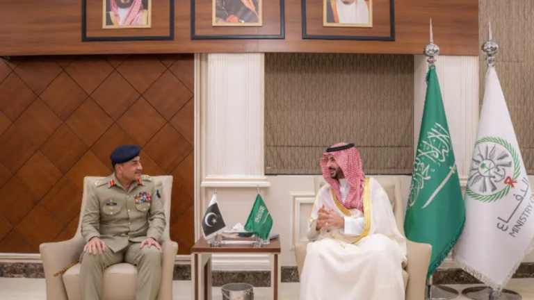 Middle East tensions Field Marshal Asim Munir holds important meeting with Saudi Defense Minister, concerns over Iranian attacks