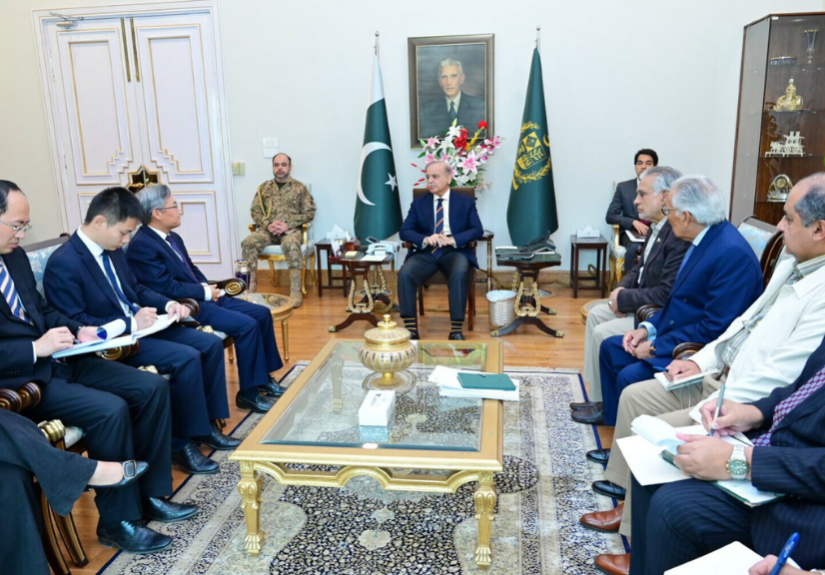 Pakistan is active in reducing tensions in the Middle East, Prime Minister holds important meeting with Chinese Ambassador