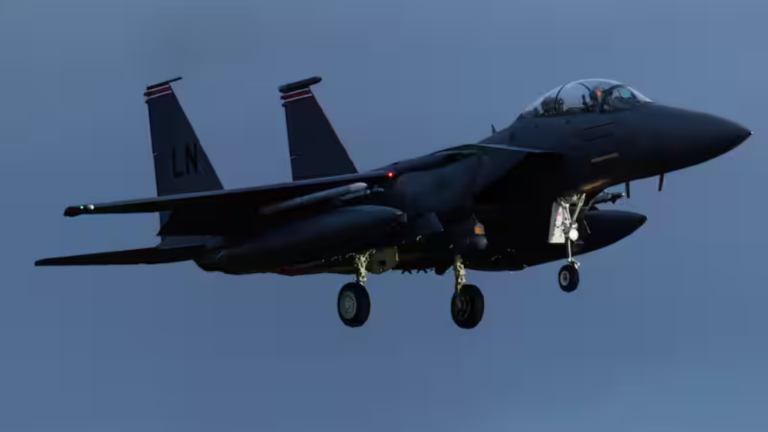 Big battle in Iranian airspace Iran claims to have shot down US warplane and helicopter