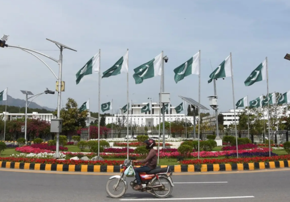 Citizens worried about security lockdown-like situation in Rawalpindi, closed roads and transport suspension