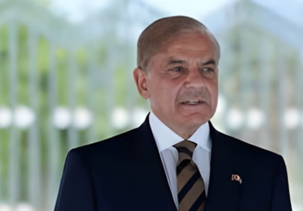 Missile debris incident in UAE 3 Pakistanis injured, Prime Minister's immediate response