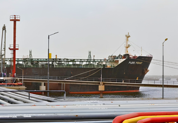 Oil supply uninterrupted, shipping in Pakistan remains normal