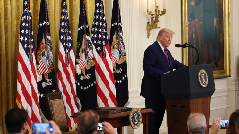 Trump's stern warning on Iran, fears of a major war increase - diplomatic efforts also intensify