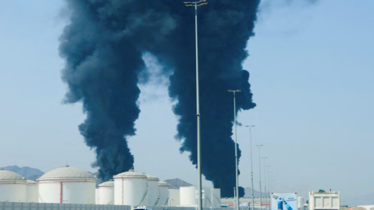 Drone attack on Fujairah oil zone, UAE claims to have shot down Iranian missile