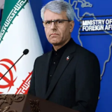 Iran strongly reacts to US threats against Oman, calls the move illegal