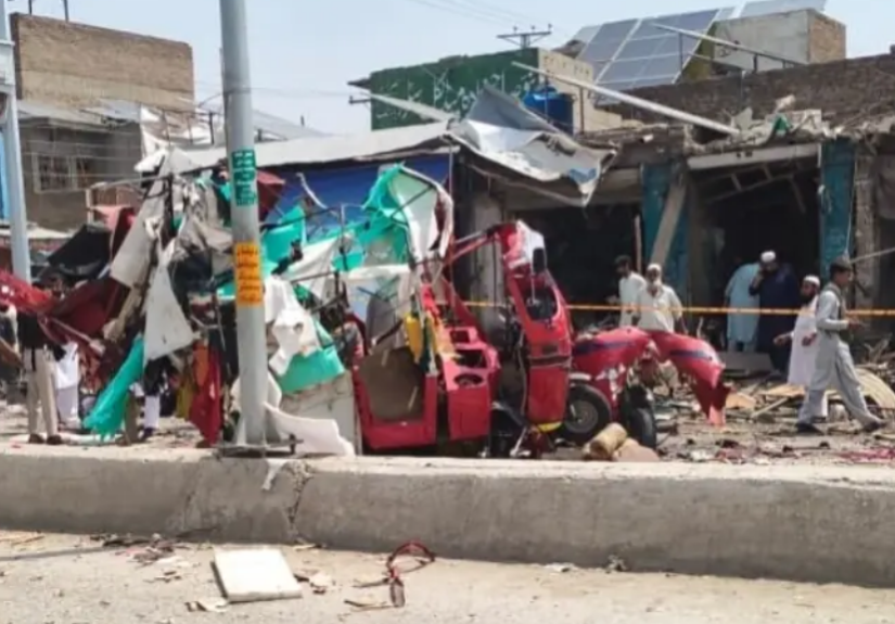 Lakki Marwat blast 7 people including two traffic policemen martyred, 23 injured