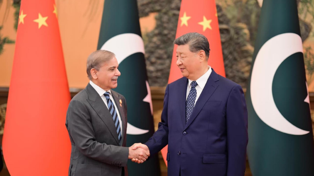 Prime Minister Shahbaz meets Chinese leadership, holds important discussions on peace in the region and CPEC