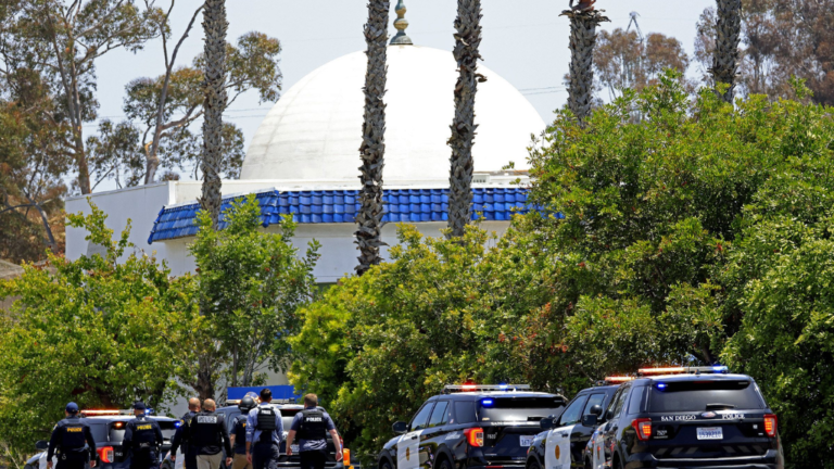 Shooting at California Islamic Center, 3 worshippers including security guard killed
