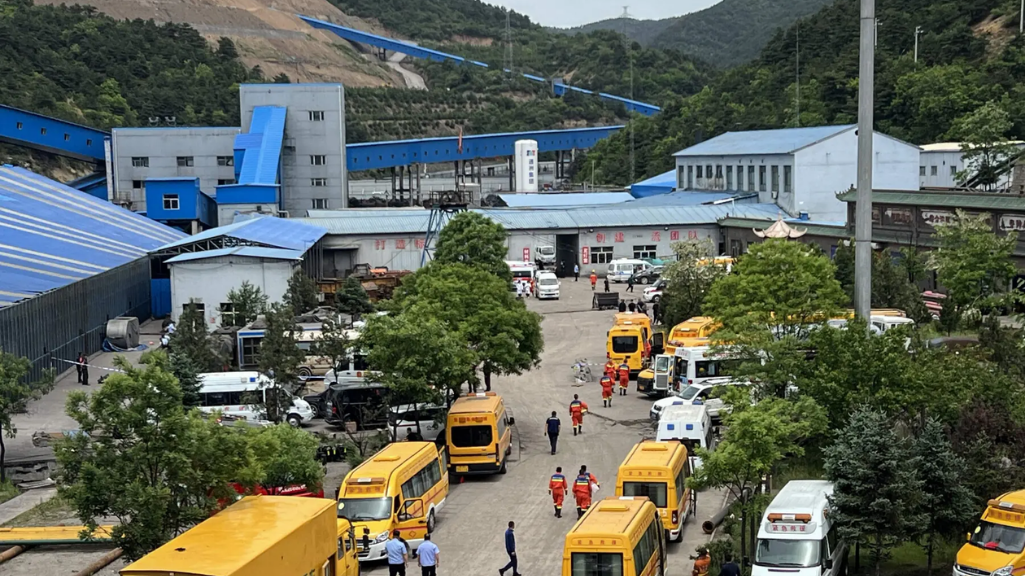 Terrible explosion in coal mine in China, 82 workers killed