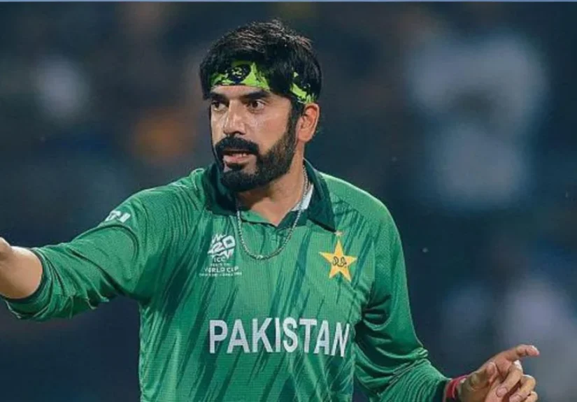 Usman Tariq signs contract with England's county team Warwickshire-AFP