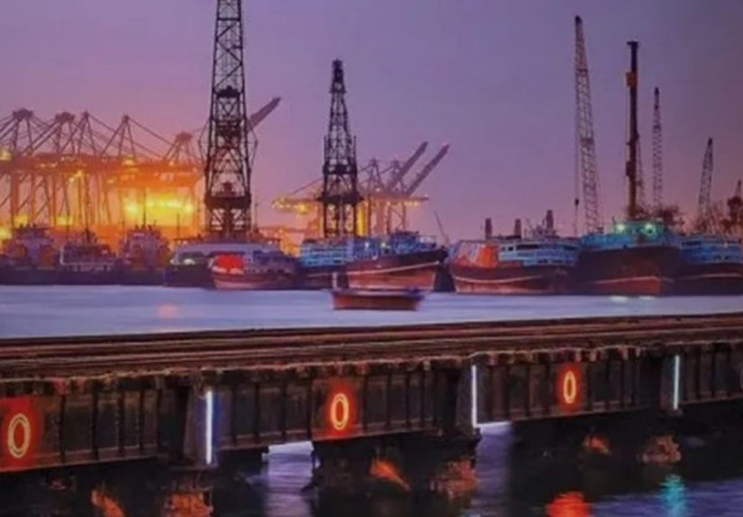 Gulf tensions benefit Pakistan, with significant increase in ship arrivals at Karachi Port