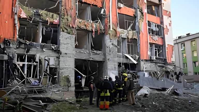 Russia launches major airstrike on Ukraine, killing 10 people, injuring dozens