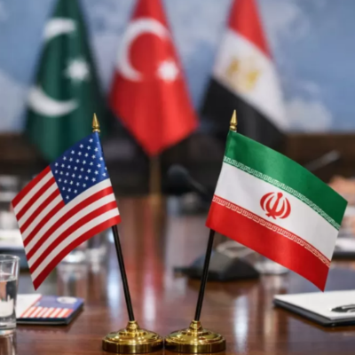 پاکستان سمیت علاقائی ممالک کی سفارتی کوششیں تیز، امریکا اور ایران کو مذاکرات کی میز پر لانے کی کوشش