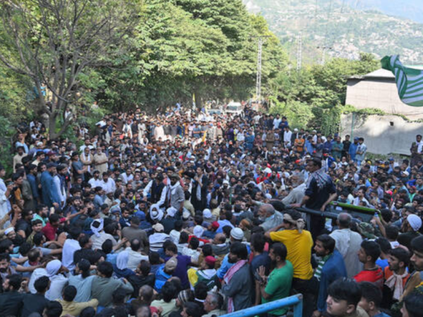 اپوزیشن کا آزاد کشمیر میں شہری و آئینی حقوق کی خلاف ورزیوں کا الزام، ریاستی جبر ختم کرنے کا مطالبہ