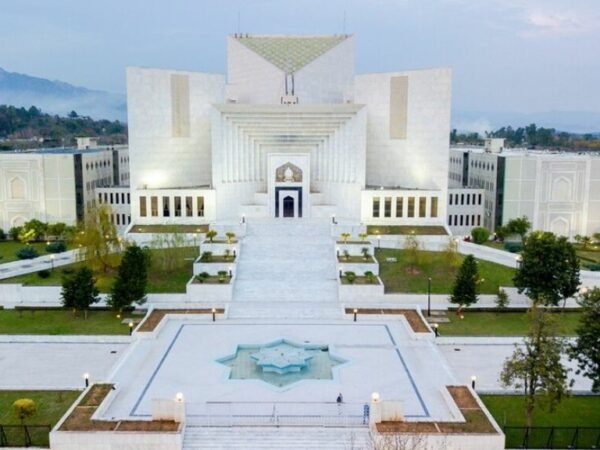 خواتین کی وراثت پر سپریم کورٹ کا تاریخی فیصلہ، جعلی ہبہ کے دعوے مسترد ، 71 سال بعد دو بہنوں کو وراثتی حق دلانے کا حکم