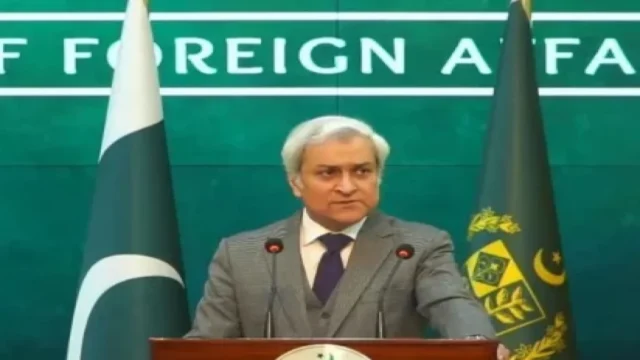 بھارت کا الزام مسترد، پاکستان نے افغان کارروائیوں کو قانونی اور متناسب قرار دے دیا