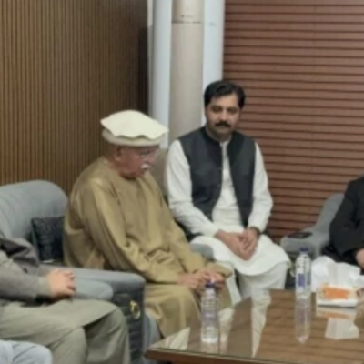اپوزیشن کی بڑی صف بندی، جے یو آئی (ف) نے حکومت کے خلاف مشترکہ پلیٹ فارم کا اشارہ دے دیا
