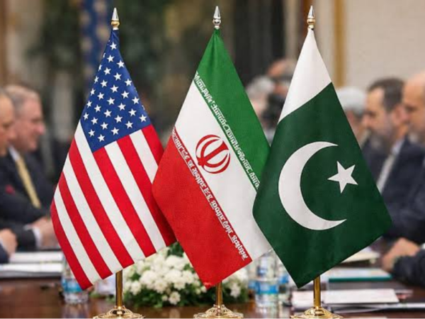 پاکستان نے ایرانی قیادت کو فوری مشاورت کی دعوت دے دی، تہران نے اسلام آباد کو امریکا سے مذاکرات کا مرکزی ثالث قرار دیا